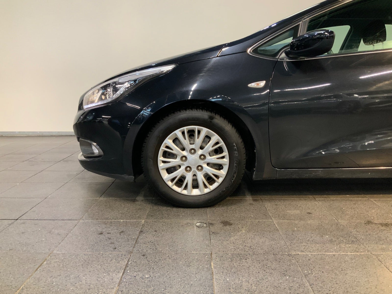 Sort Kia Ceed fra 2014