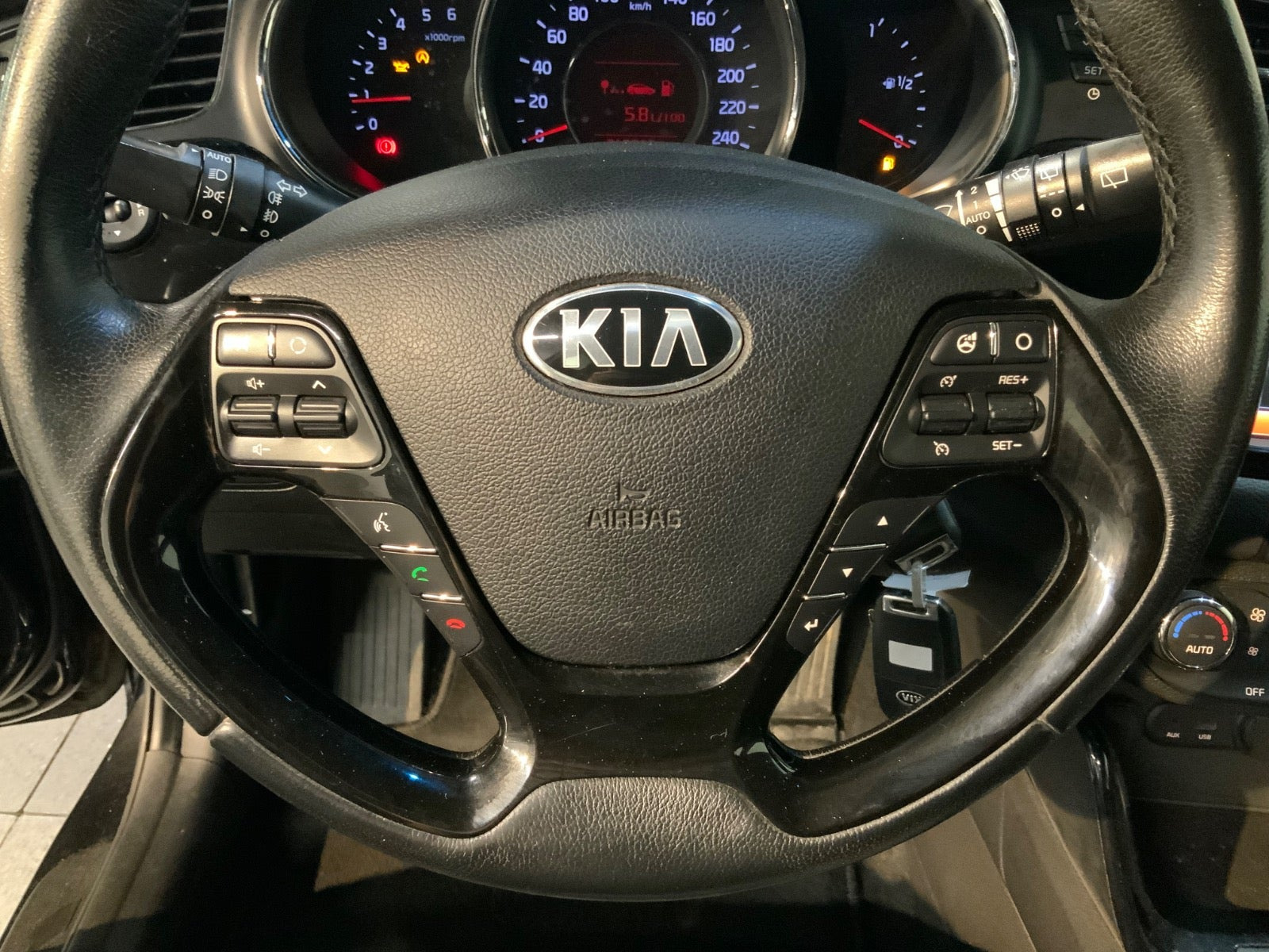 Sort Kia Ceed fra 2014