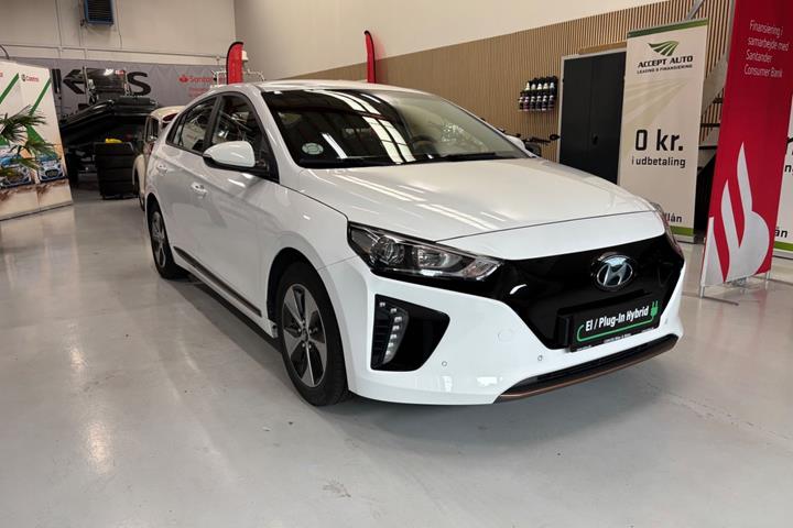 Hvid Hyundai Ioniq fra 2019 set udefra