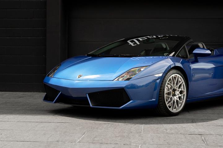 Blå Lamborghini Gallardo fra 2012