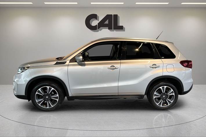 Sølv Suzuki Vitara fra 2021