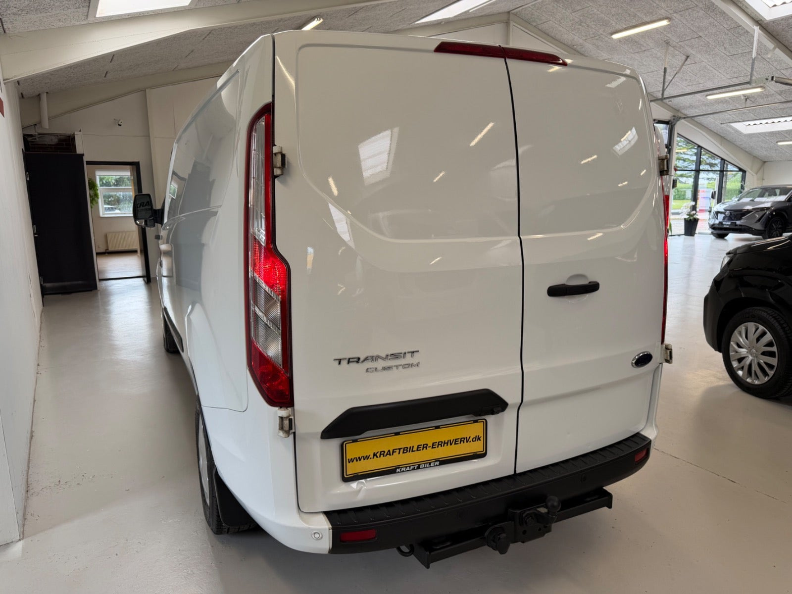 Hvid Ford Transit Custom 300 L2 fra 2022
