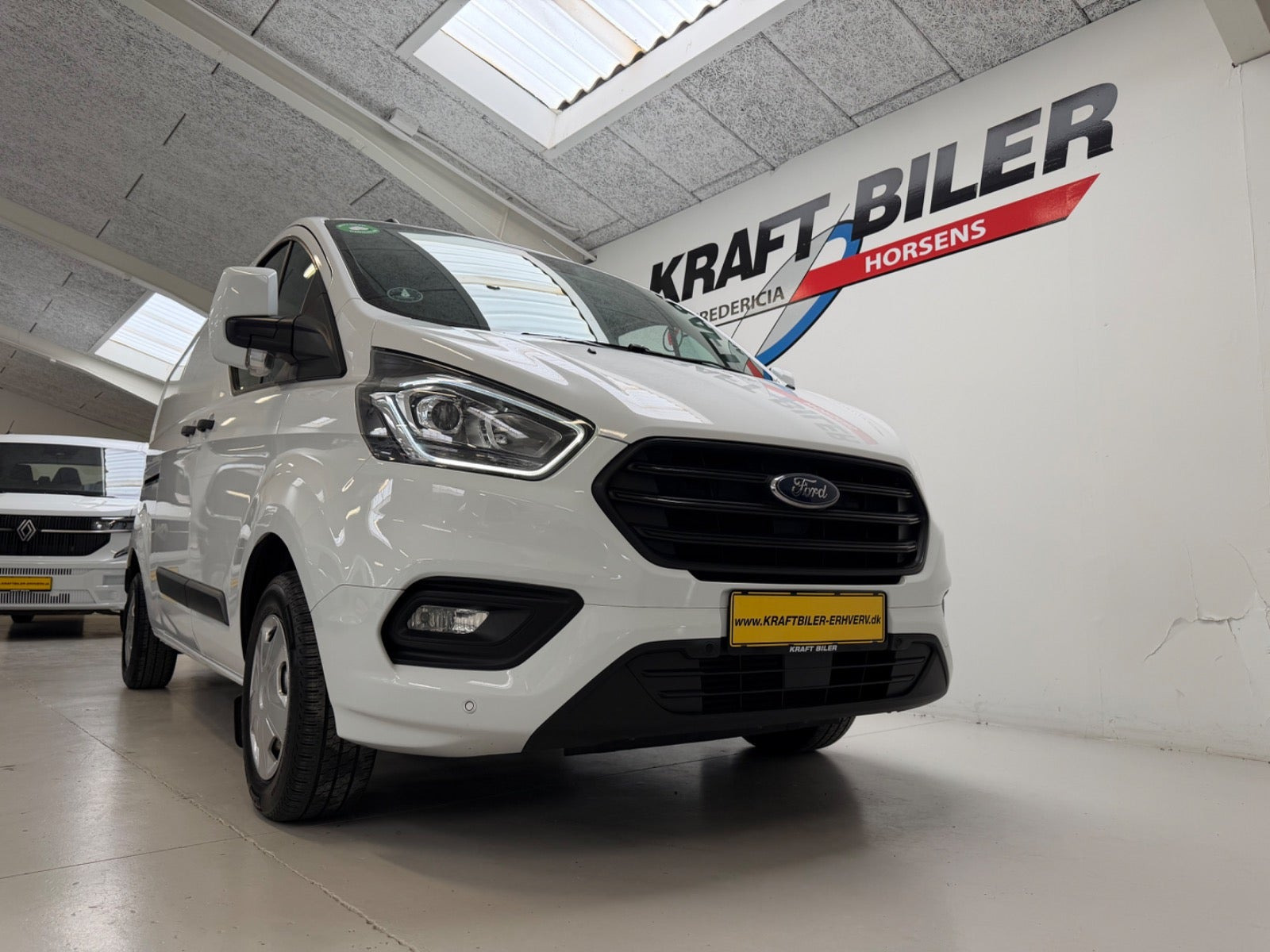 Hvid Ford Transit Custom 300 L2 fra 2022