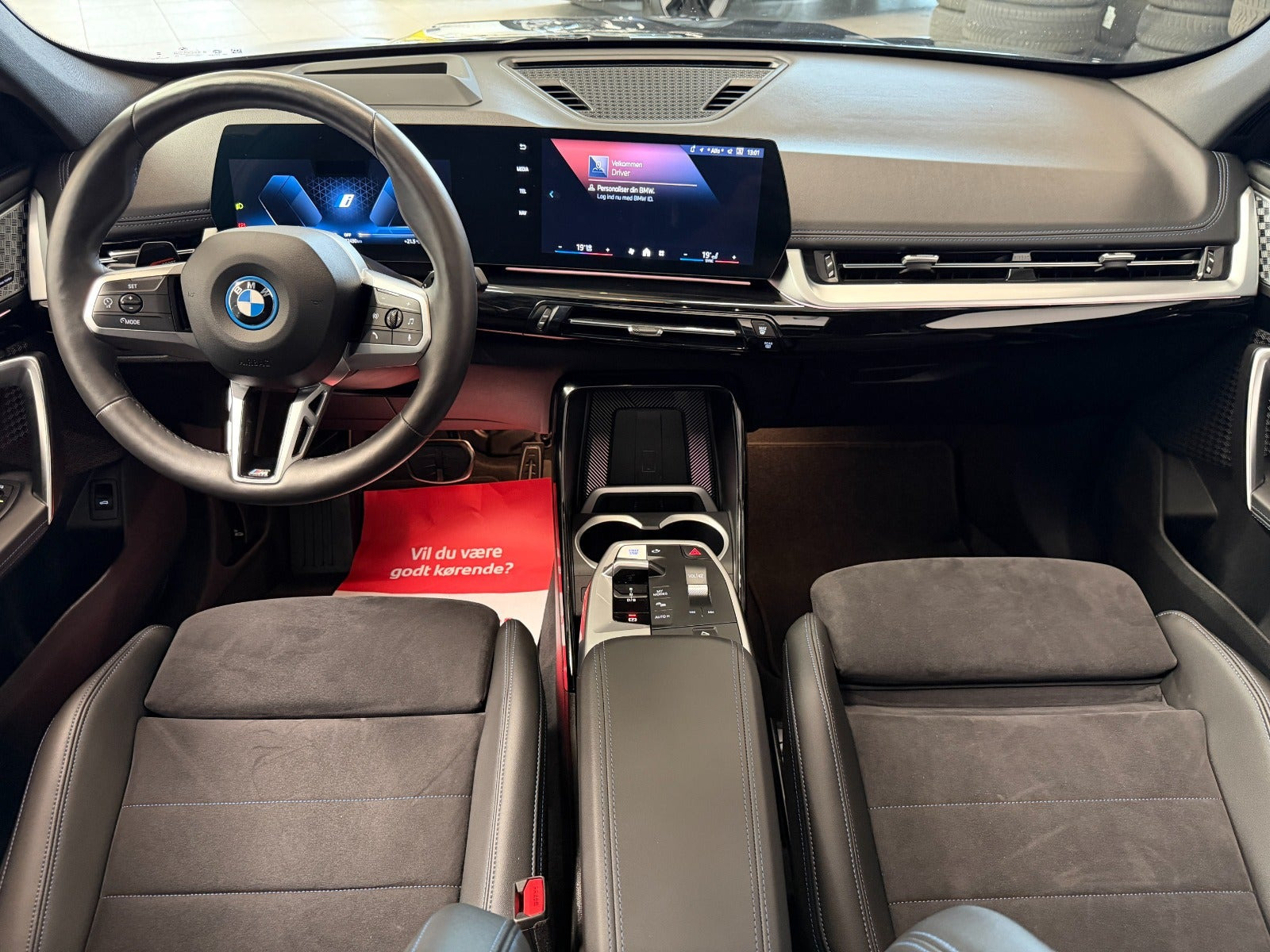Sort BMW iX1 fra 2024