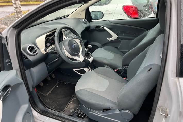 Grå Ford Ka fra 2014