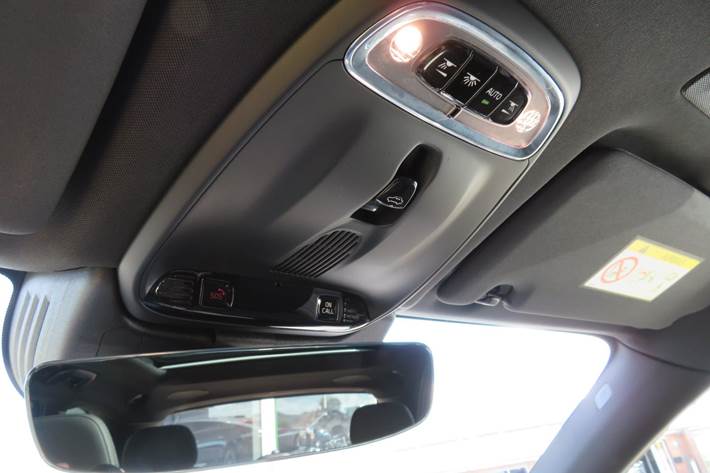 Sort Volvo XC60 fra 2019