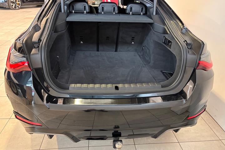 undefined BMW i4 fra 2024
