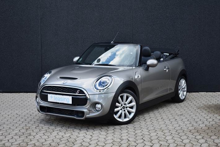 Grå Mini Cooper S fra 2018