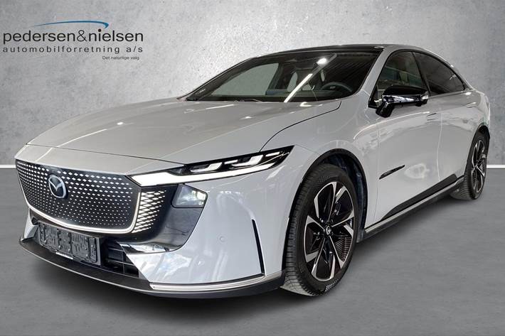 Grå Mazda 6e fra 2025