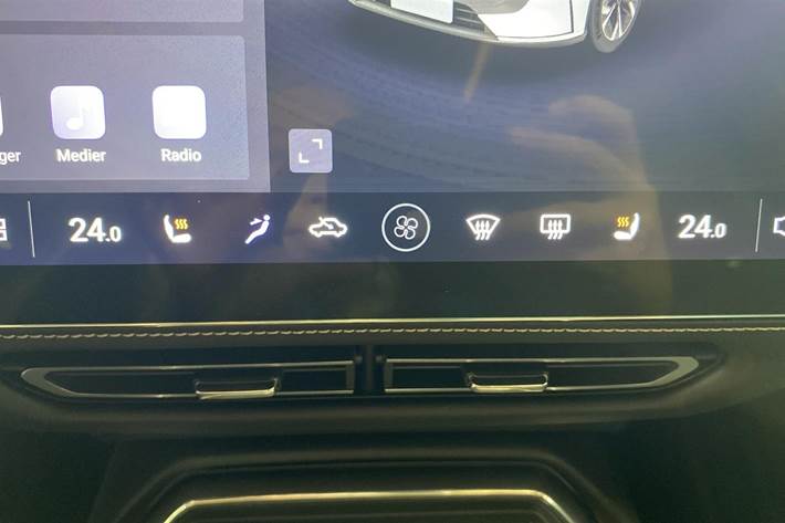 Grå Mazda 6e fra 2025