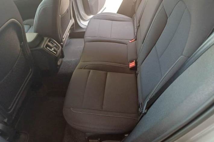 Hvid Volvo XC40 fra 2023