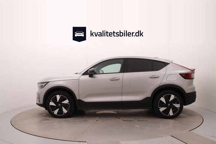 Sølv Volvo C40 fra 2023