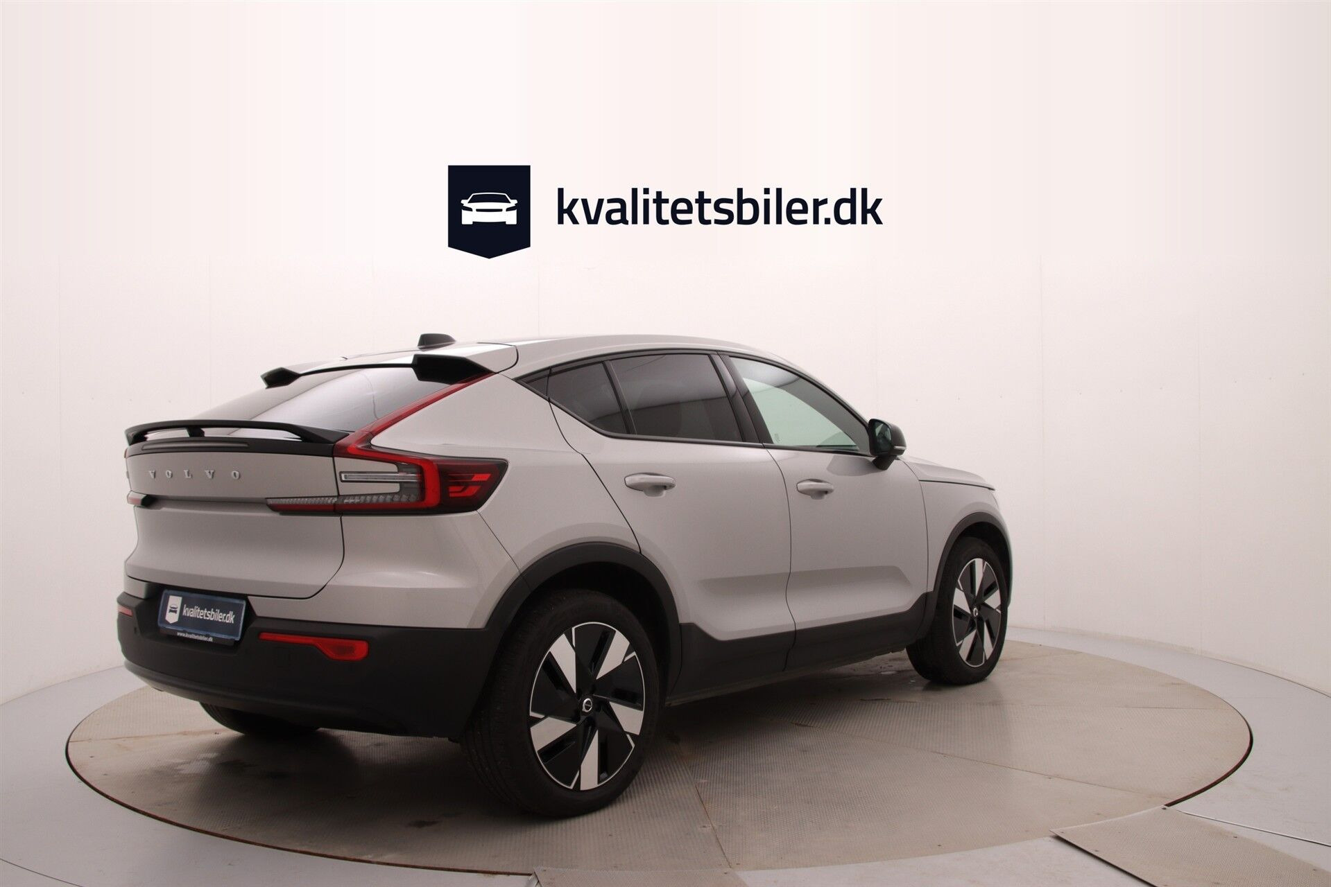 Sølv Volvo C40 fra 2023