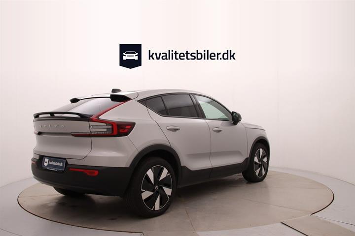 Sølv Volvo C40 fra 2023