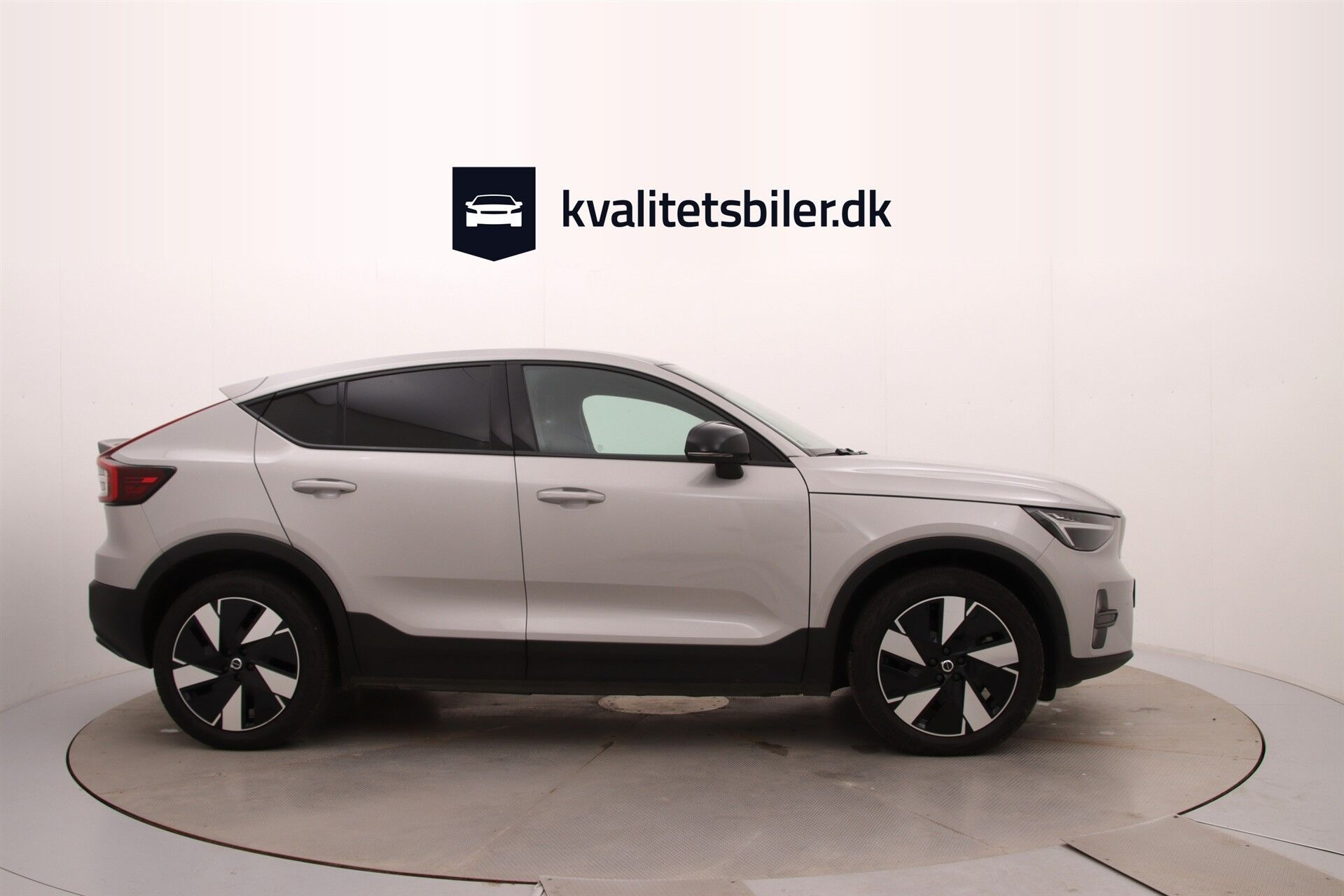 Sølv Volvo C40 fra 2023