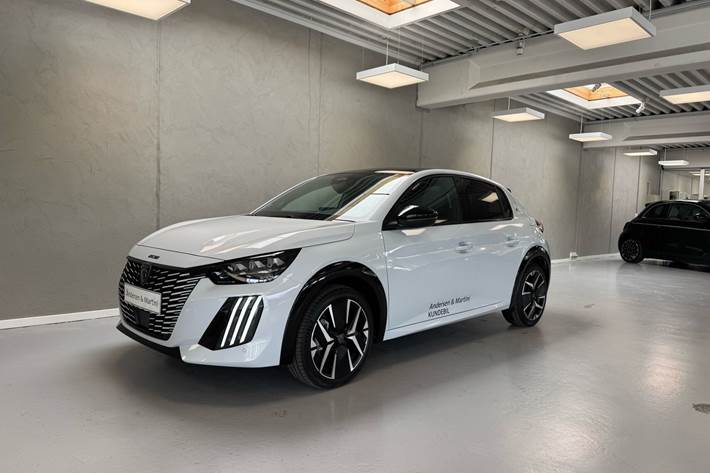 Hvid Peugeot e-208 fra 2026