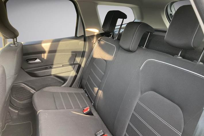 Sølv Dacia Duster fra 2022