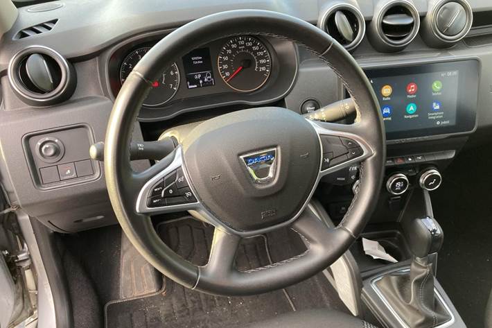 Sølv Dacia Duster fra 2022