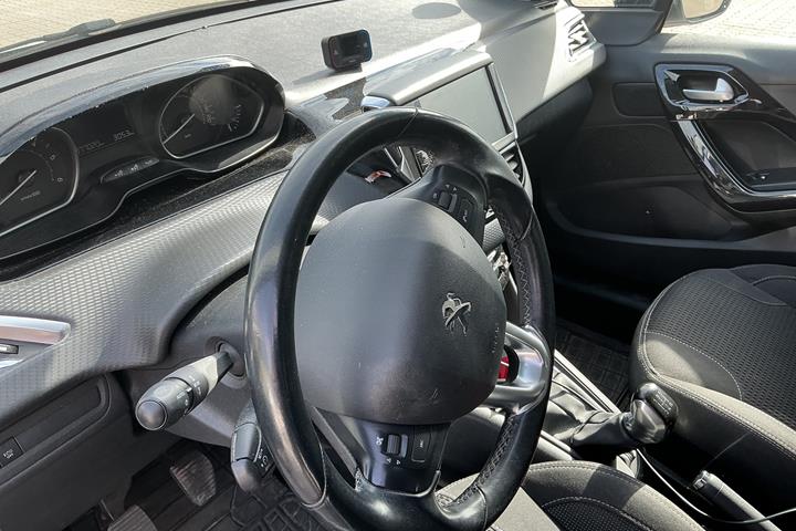 Hvid Peugeot 208 fra 2018