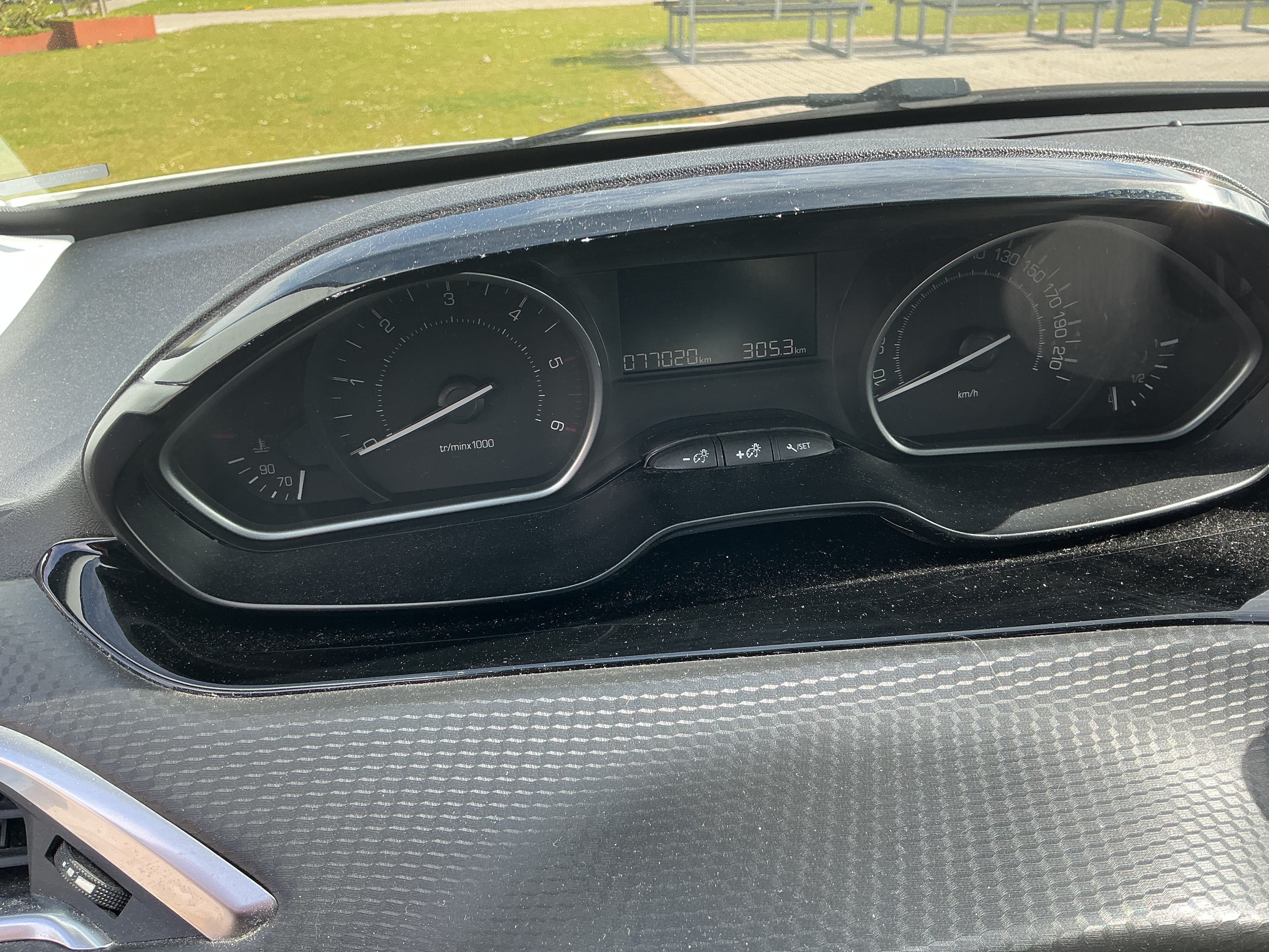Hvid Peugeot 208 fra 2018