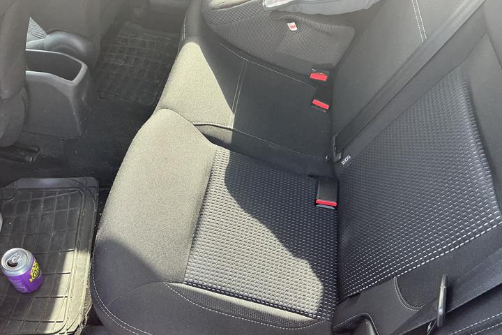 Hvid Peugeot 208 fra 2018