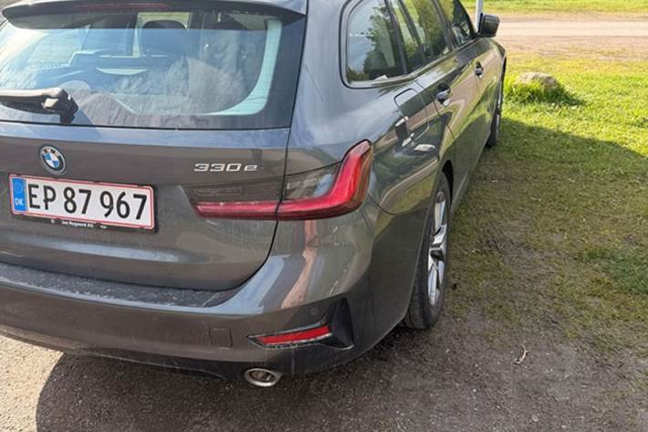 undefined BMW 330e fra 2022