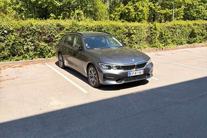 undefined BMW 330e fra 2022