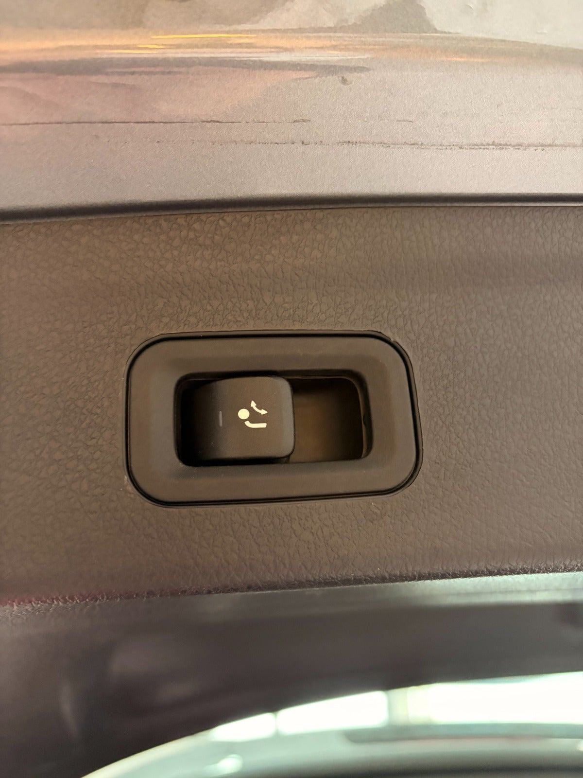 Grå Mercedes GLE350 de fra 2020