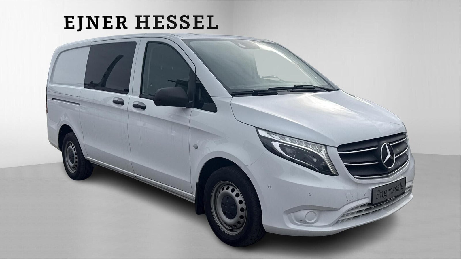Hvid Mercedes Vito 114 fra 2022