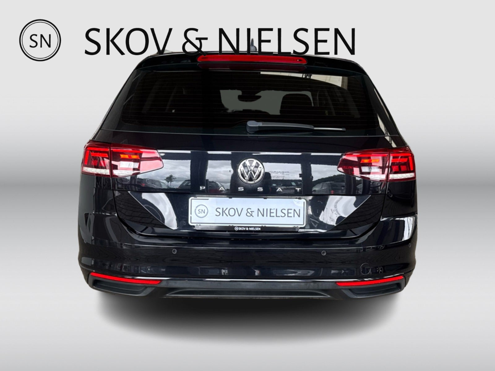 Sort VW Passat fra 2020