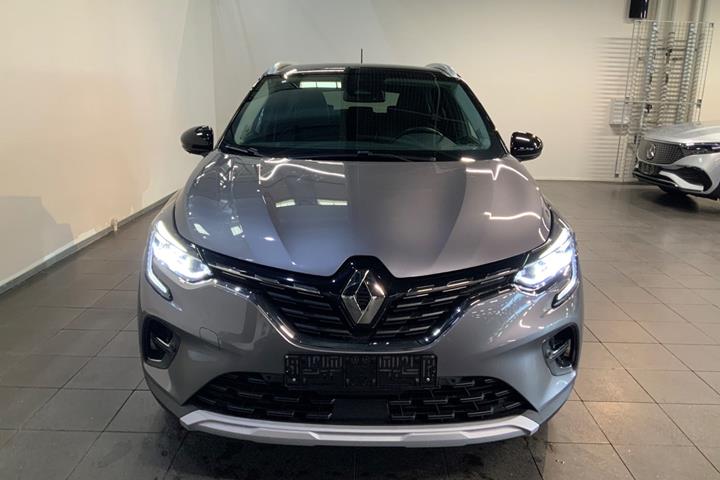 Grå Renault Captur fra 2021