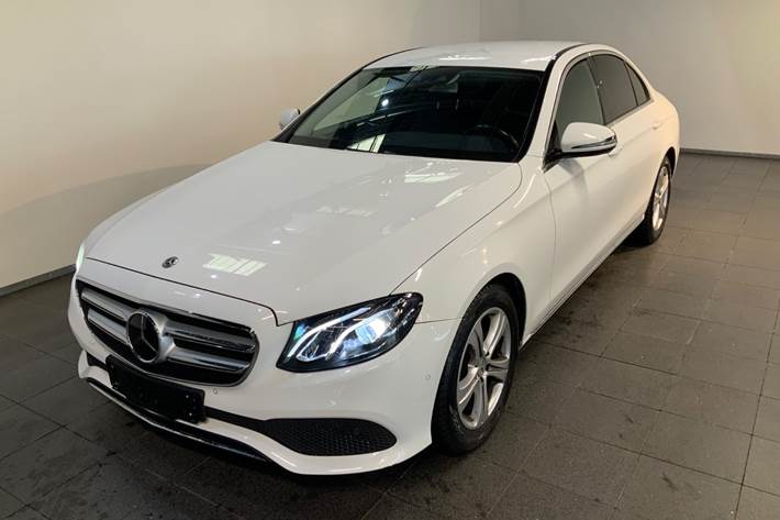 Hvid Mercedes E220 d fra 2017