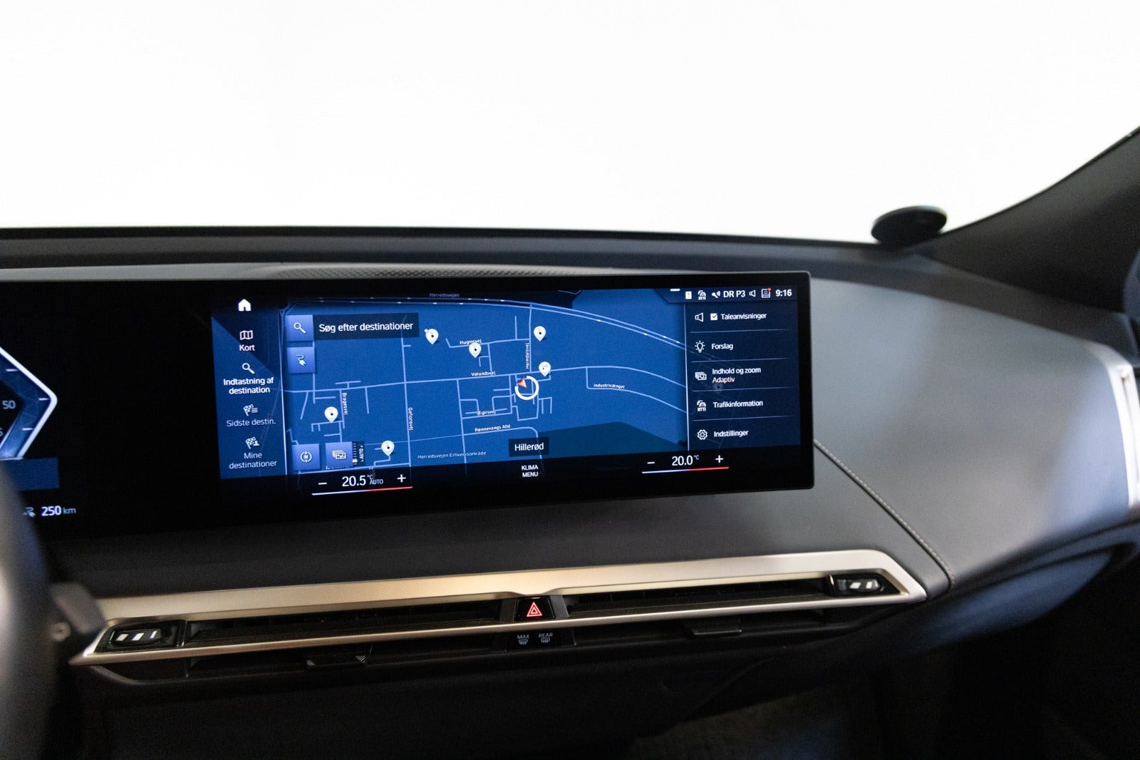 BMW iX xDrive40, 326hp, 2022