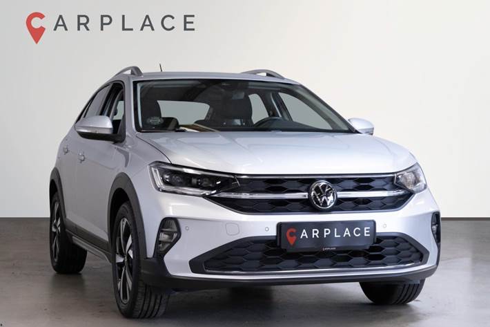 Sølv VW Taigo fra 2023