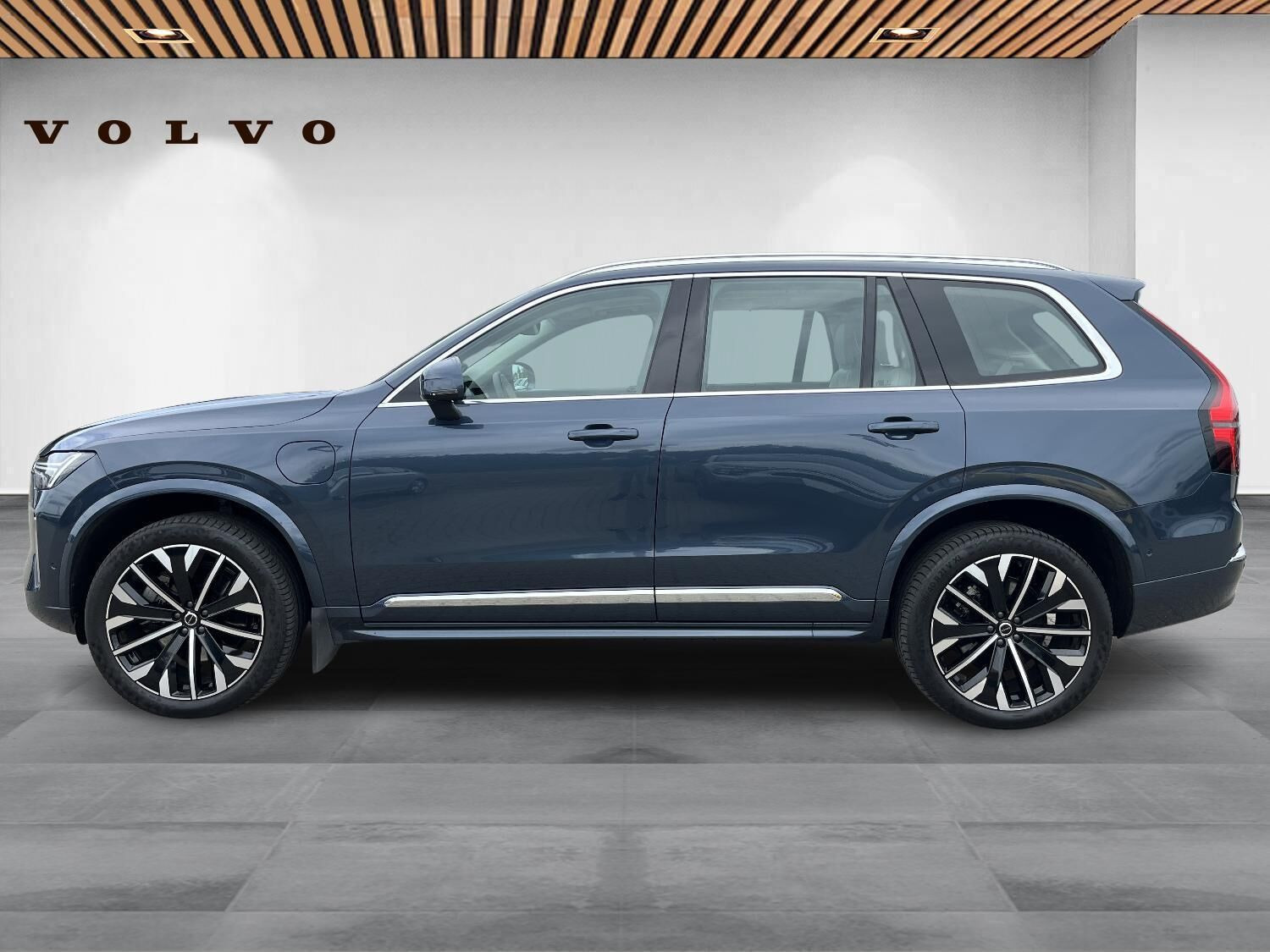 Blå Volvo XC90 fra 2026