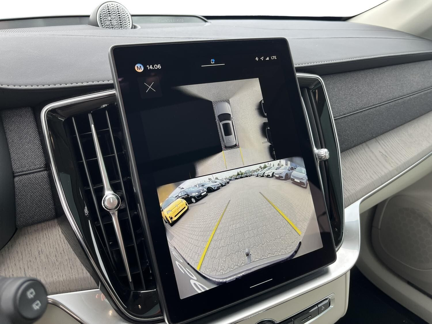 Blå Volvo XC90 fra 2026