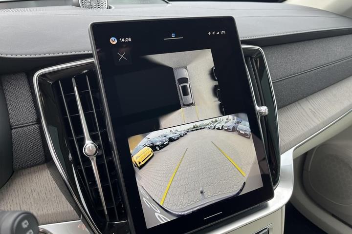 Blå Volvo XC90 fra 2026