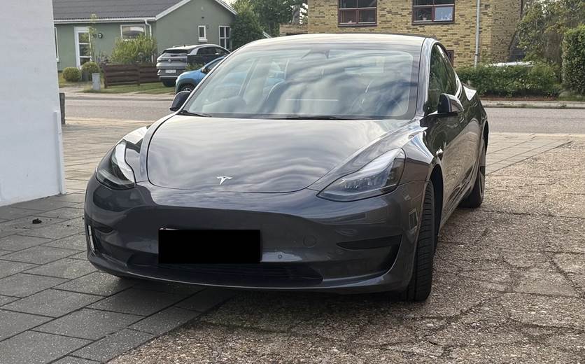 Tesla Model 3 RWD