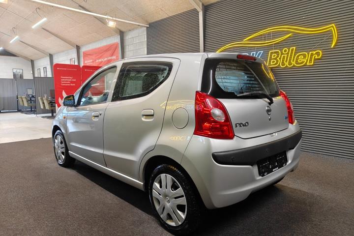 undefined Nissan Pixo fra 2009 set udefra