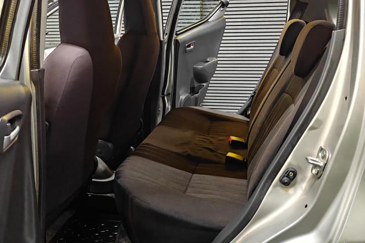 undefined Nissan Pixo fra 2009 set indefra