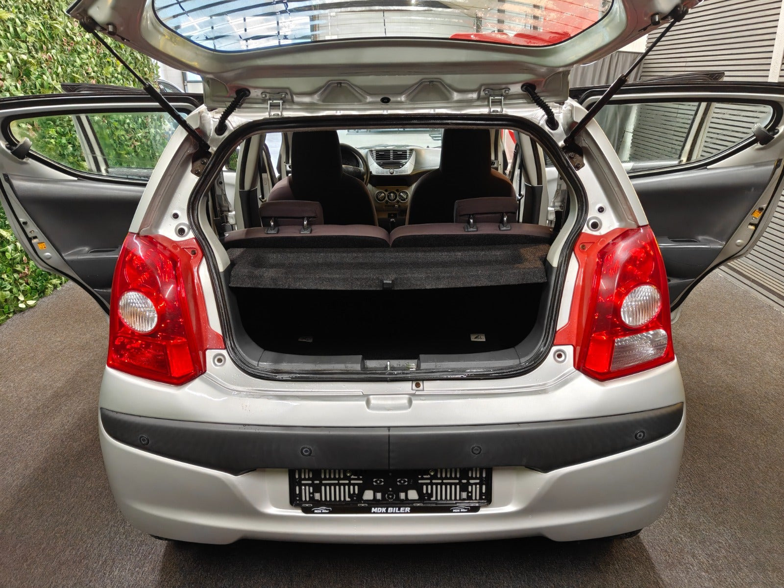 undefined Nissan Pixo fra 2009