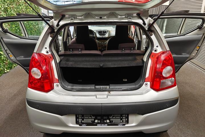 undefined Nissan Pixo fra 2009