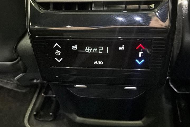 Sort Peugeot e-5008 fra 2025