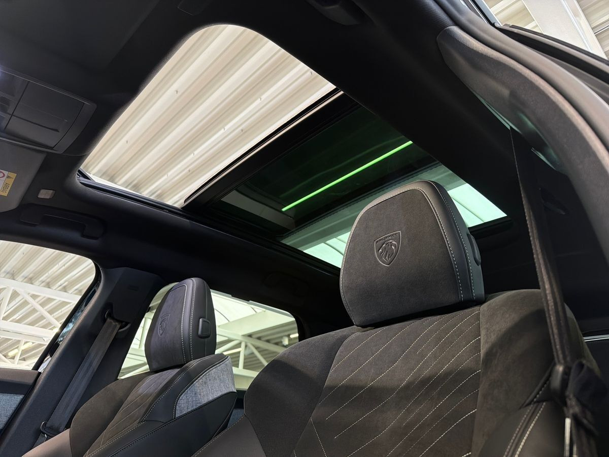 Sort Peugeot e-5008 fra 2025