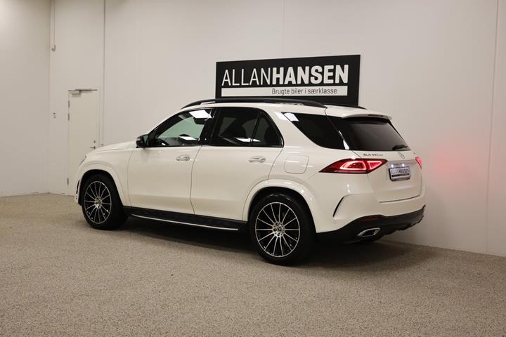 Hvid Mercedes GLE350 de fra 2023