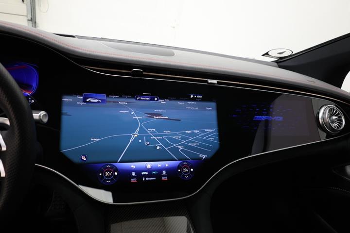Sort Mercedes EQS53 fra 2023