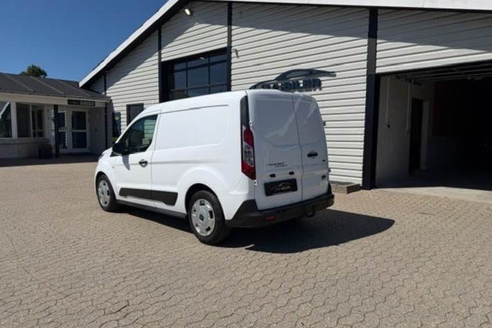 Hvid Ford Transit Connect fra 2018