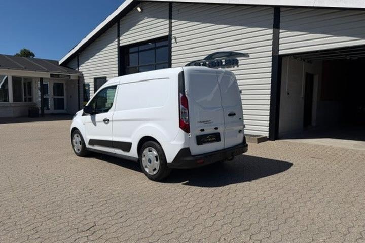 Hvid Ford Transit Connect fra 2018