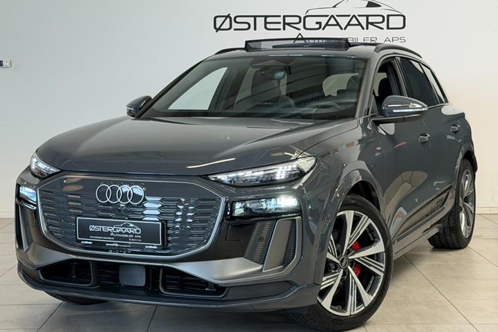 Grå Audi Q6 e-tron fra 2025 set udefra