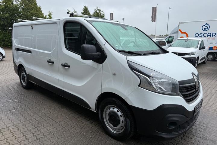 Hvid Renault Trafic T29 fra 2021